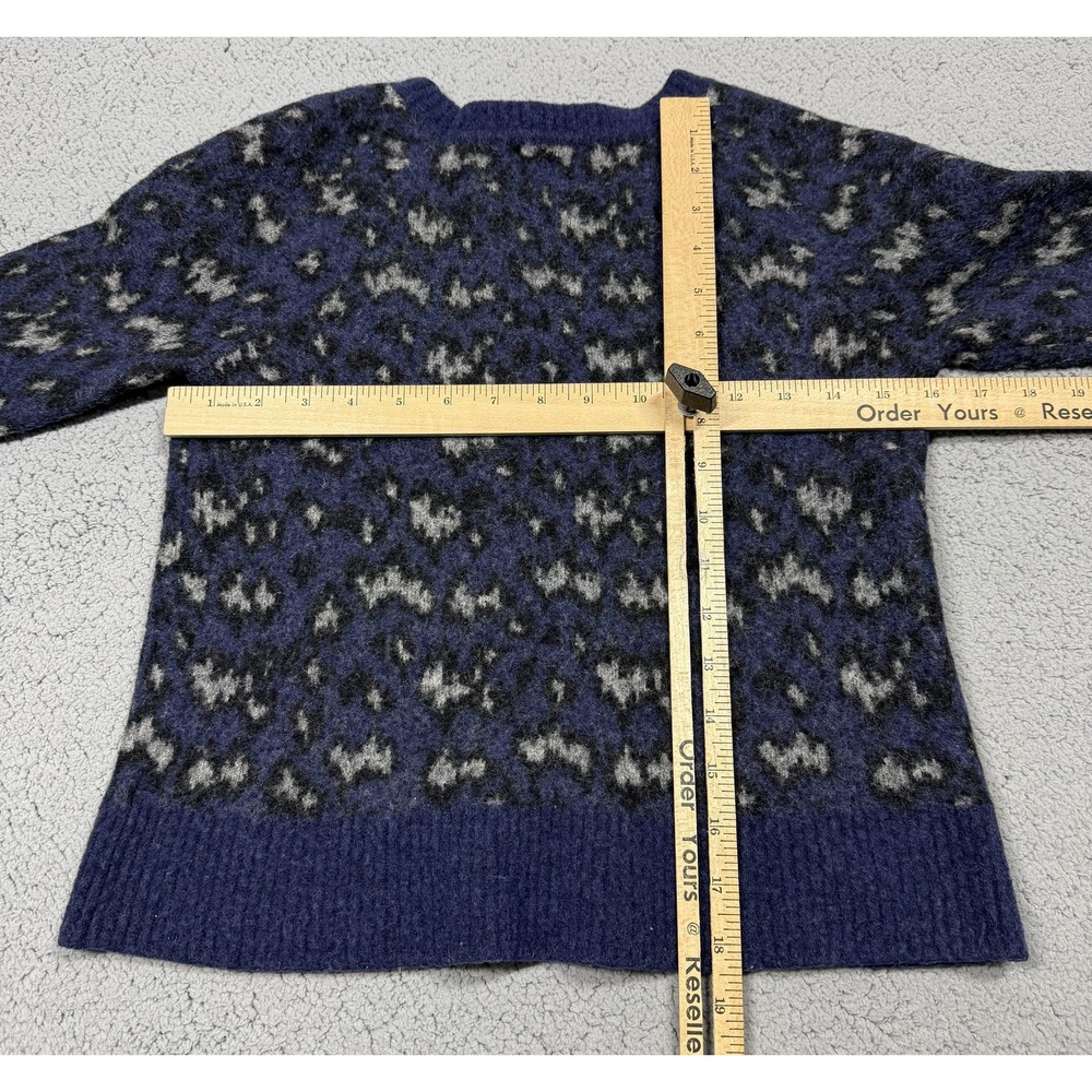 Athleta Sweater Womens Small Petite Blue Hawthorn Crew Merino Wool Leopard - Picture 4 of 7